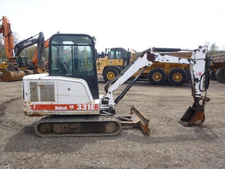 2001-bobcat-331e-image-3