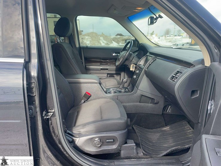 2013-ford-flex-image-24