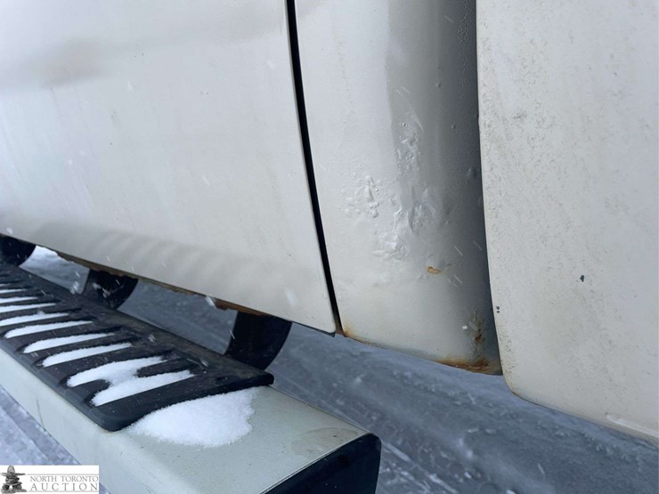 2012-chevrolet-silverado-1500-image-26