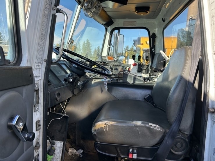 2003-autocar-wx-t/a-roll-off-truck-image-9