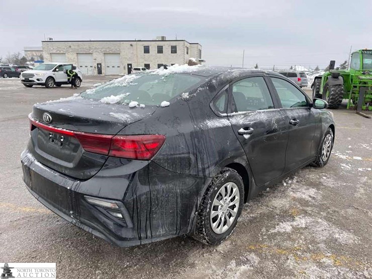 2019-kia-forte-fe-image-4