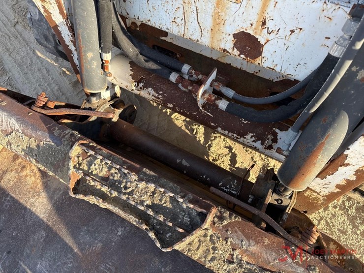 2015-bobcat-t590-image-5