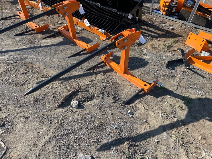 #48-•-unused-3pt-hay-spear-image-1