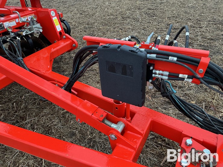 2020-kuhn-krause-excelerator-8005-40’-vertical-tillage-image-17