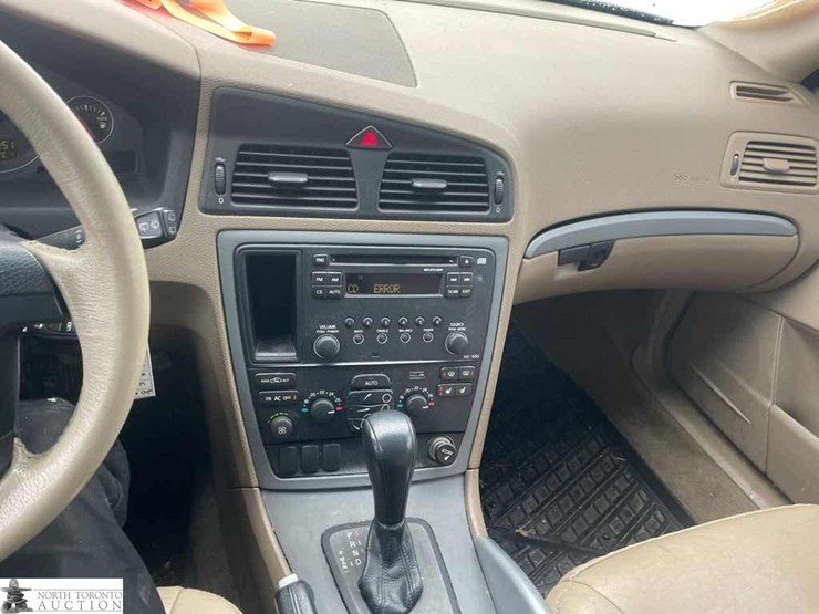 2007-volvo-xc70-image-13