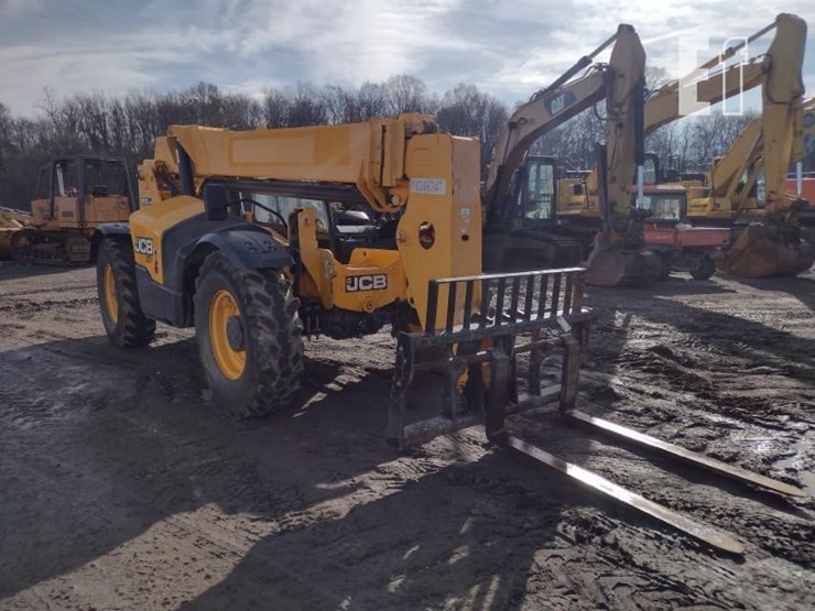 2017-jcb-510-42-image-28