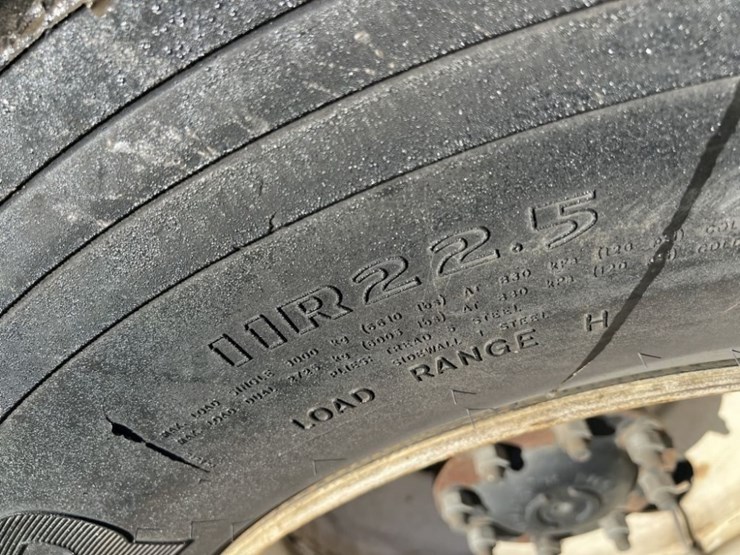 2014-vactor-2100-image-13