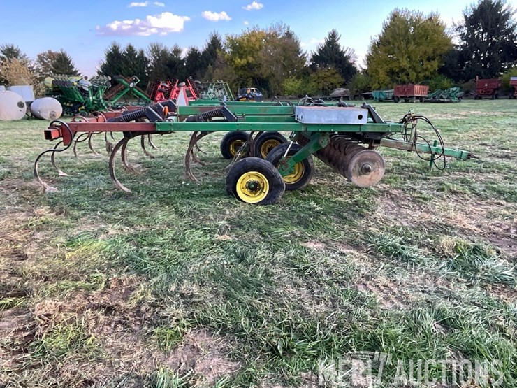 john-deere-714-image-8