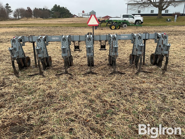 hiniker-6-row-3-pt-30”-cultivator-image-6