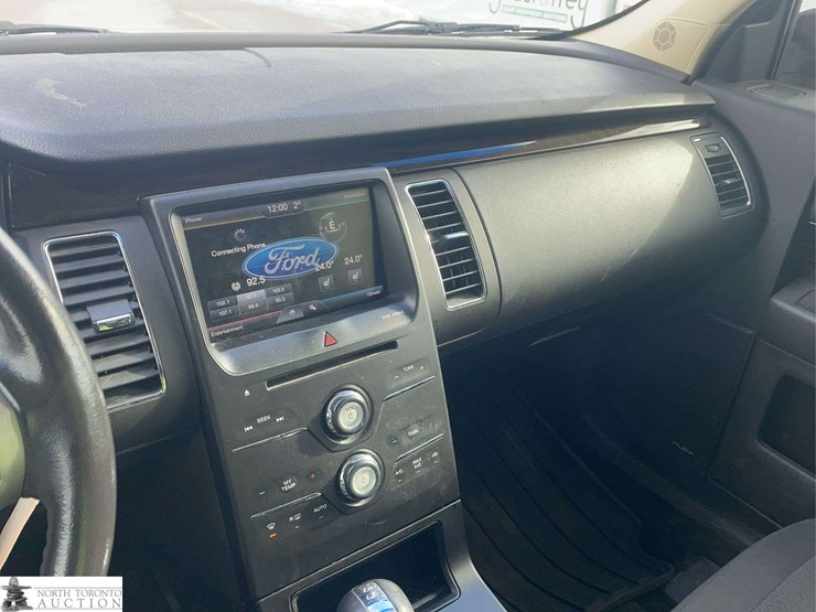 2013-ford-flex-image-18