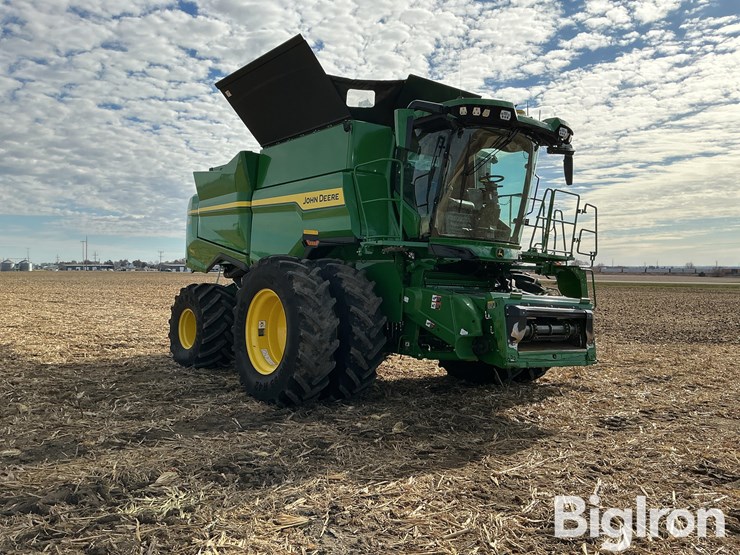 2025-john-deere-s7-800-image-3