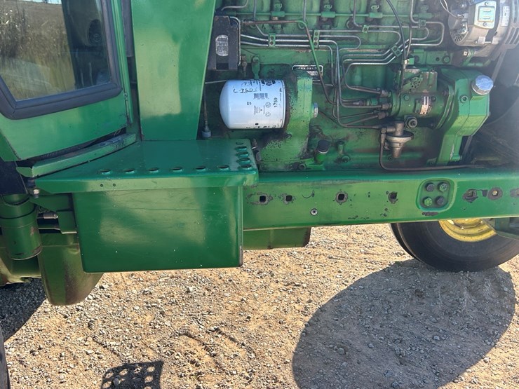 1982-john-deere-4040-image-24