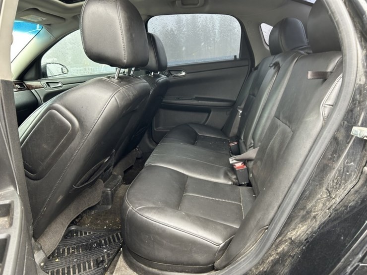 2013-chevrolet-impala-ltz-sedan-image-22