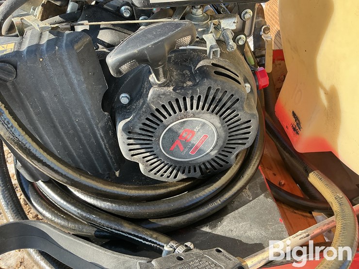 john-deere-gator-image-11