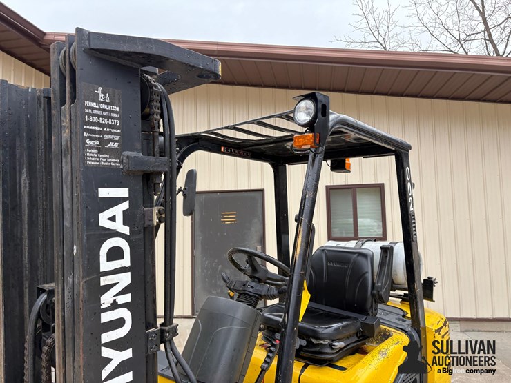 hyundai-30l-7m-image-16