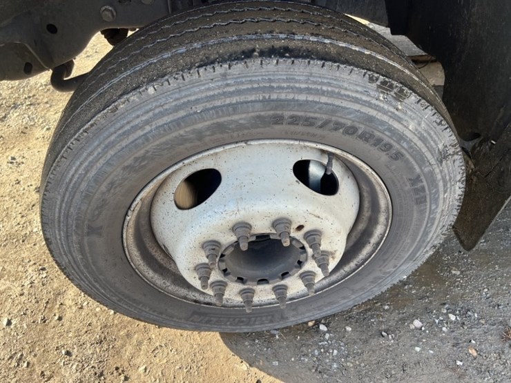 2008-ford-f550-image-15