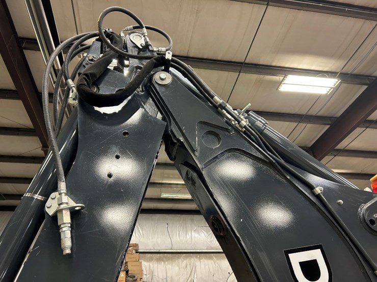 2021-deere-310sl-hl-image-23