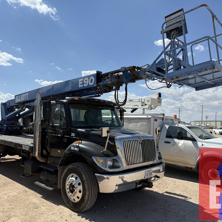 INTERNATIONAL WORKSTAR 7400