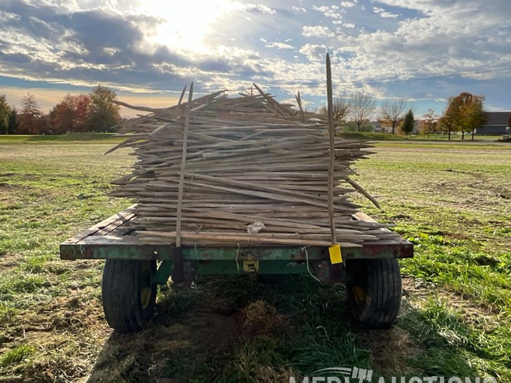 hay-rack-on-john-deere-running-gear-image-22