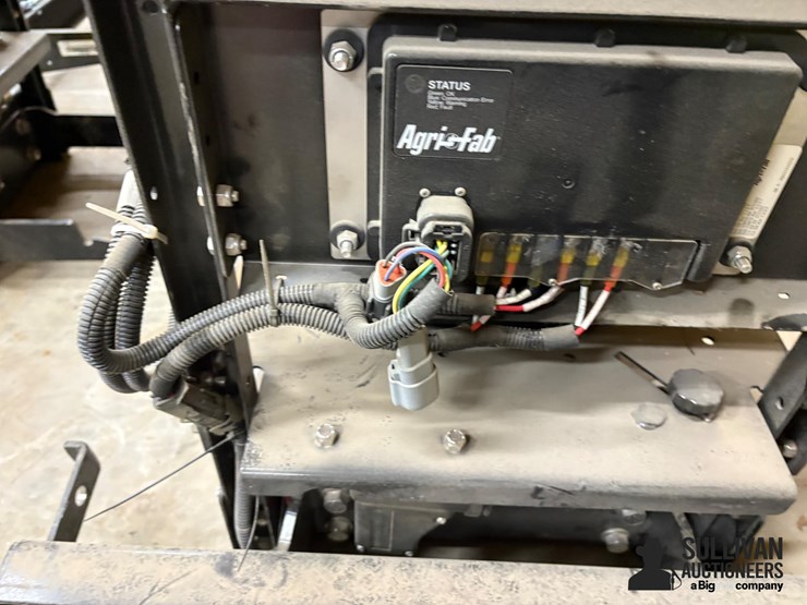 john-deere-gator-image-13