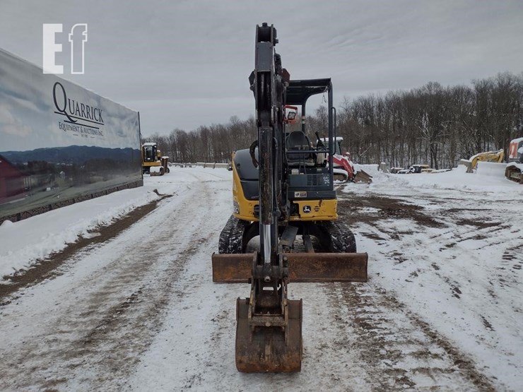 2016-deere-35g-image-2