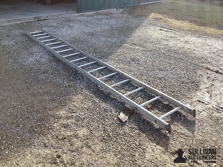 16'-aluminum-ladder-image-7