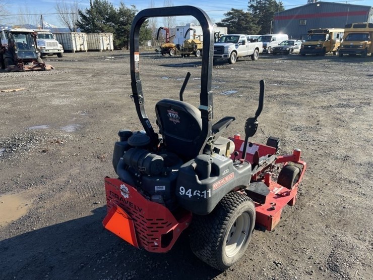 2011-gravely-proturn-48-image-4