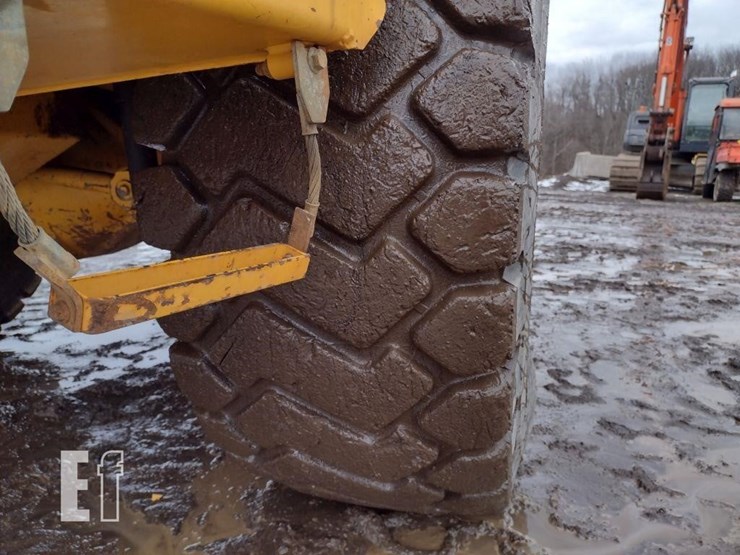 2001-volvo-a25c-image-18