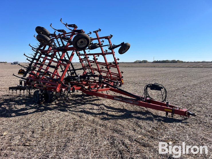 2014-case-ih-200-image-3