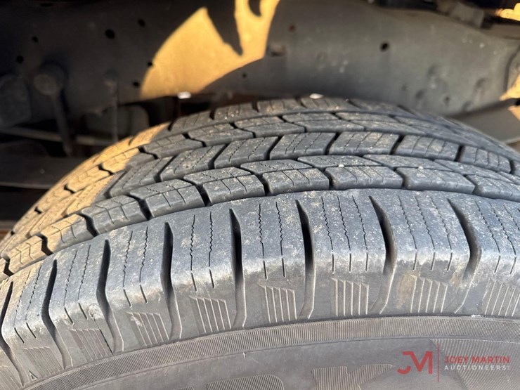 2016-ford-f250-xl-image-8