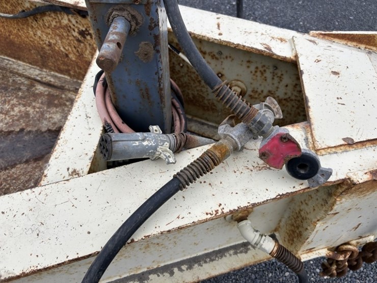 1993-interstate-24'-t/a-equipment-trailer-image-22