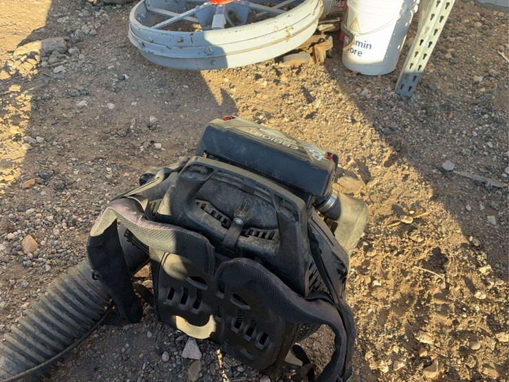 (2)-backpack-blower-image-10