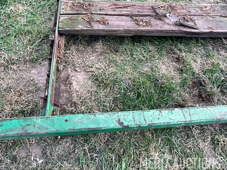 john-deere-implement-trailer-image-45