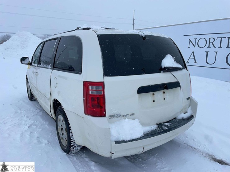 2008-dodge-grand-caravan-se-image-3