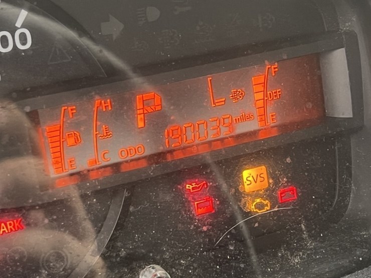 2020-hino-195-image-24