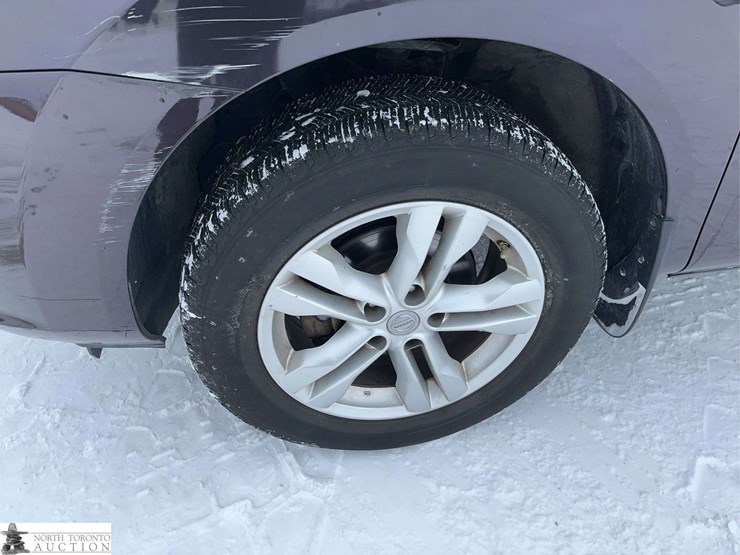 2013-nissan-rogue-image-11