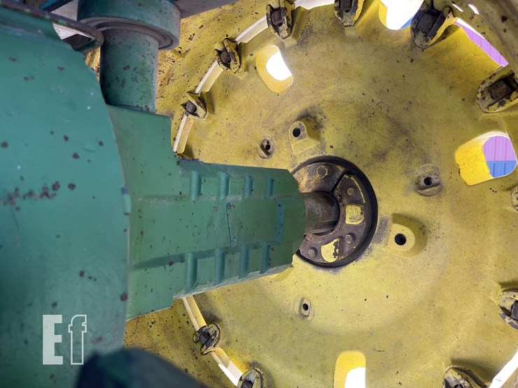 john-deere-4440-image-13