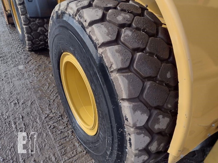 caterpillar-930g-image-23