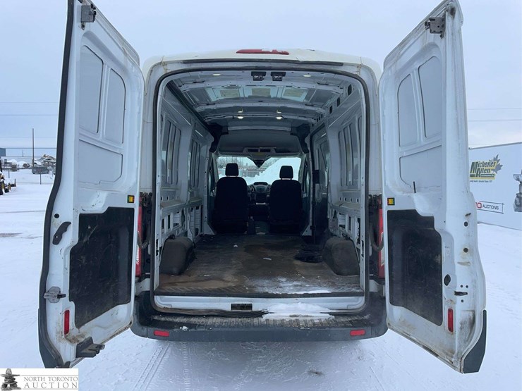 2017-ford-transit-image-29