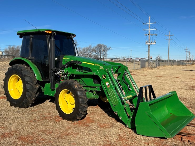 2020-john-deere-5100e-image-31