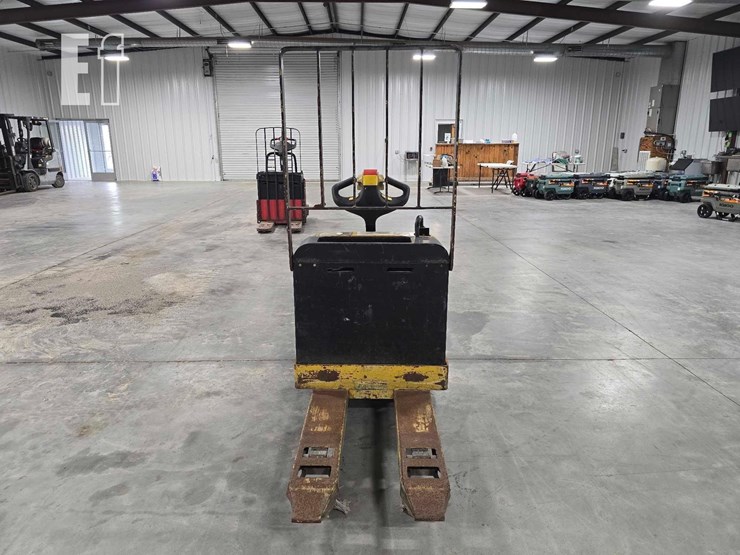 2009-yale-mpb040e-image-7