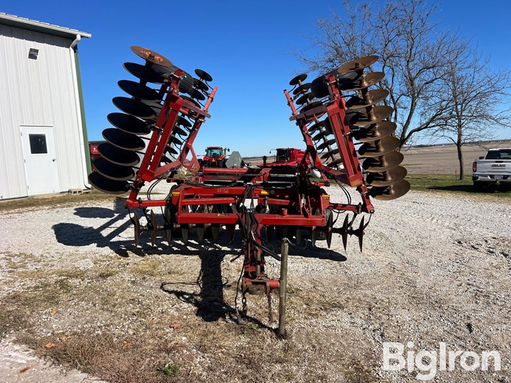 case-ih-3950-image-2