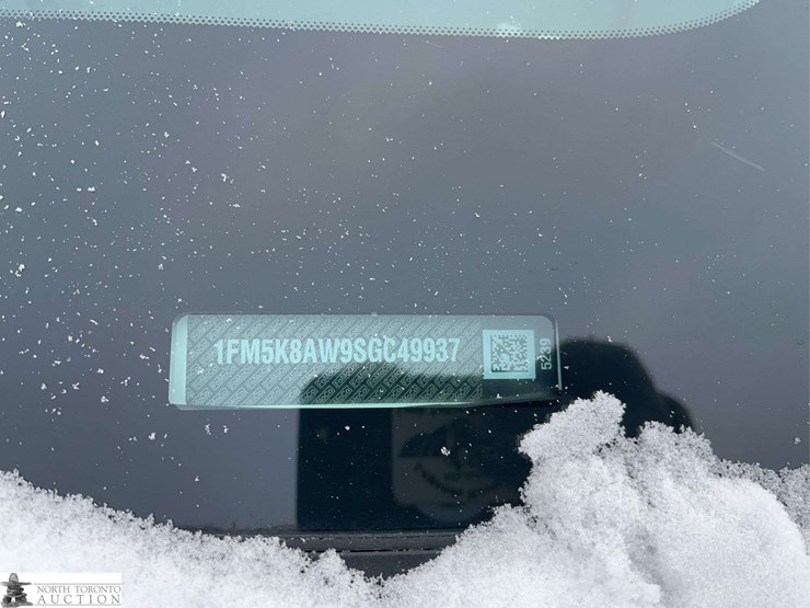 2025-ford-explorer-image-11