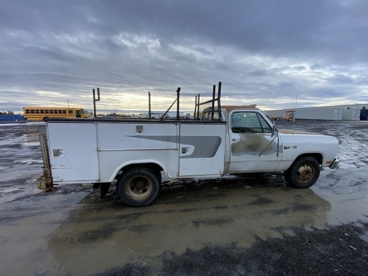 1990-dodge-ram-350-image-6
