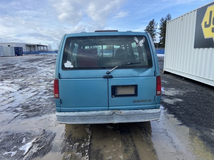 1996-chevrolet-astro-image-4