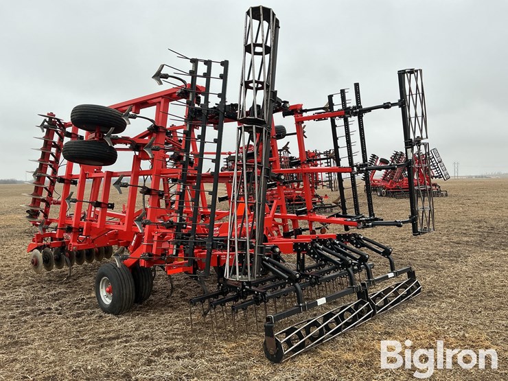 2013-kuhn-krause-6200-27-image-7