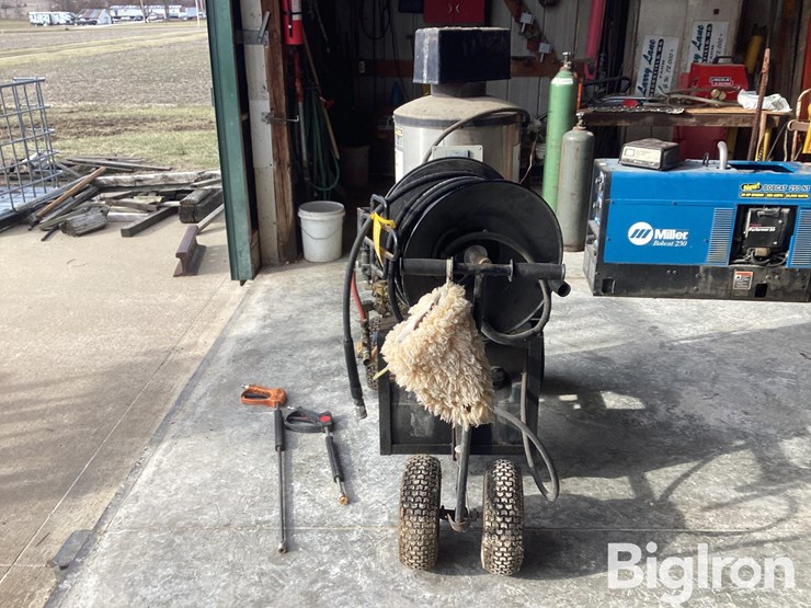 gbc-hwtgdf-power-washer-image-8