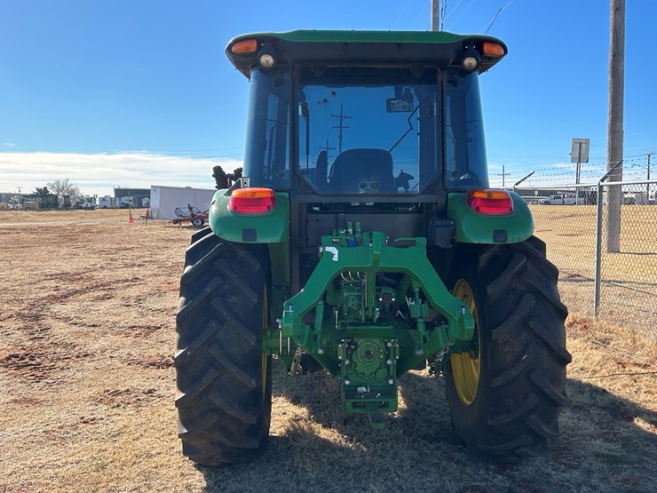 2020-john-deere-5100e-image-4