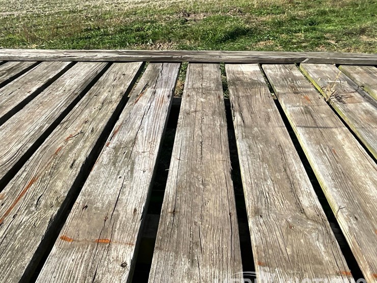 hay-rack-on-running-gear-image-27