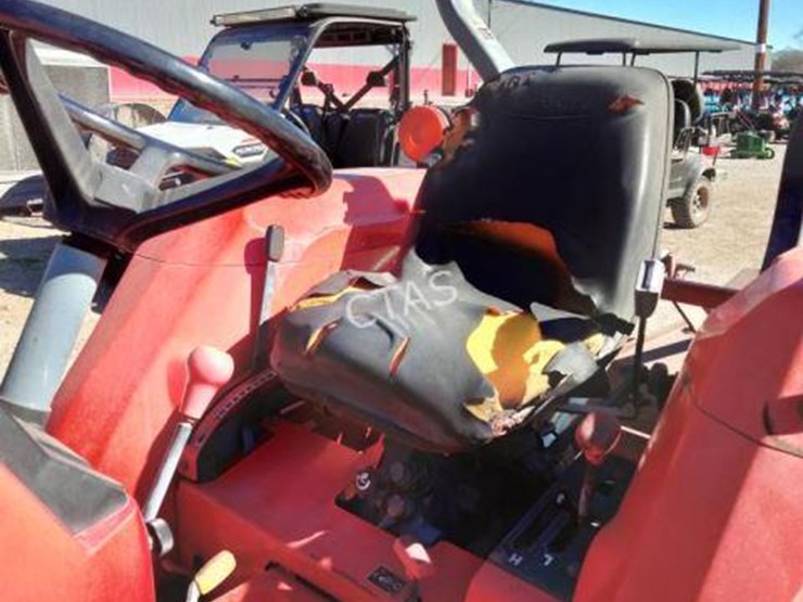 kubota-l2800-image-8